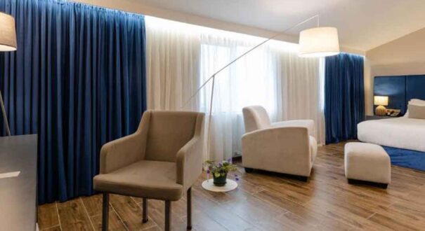 هتل آیسی (Aisi Hotel) باتومی