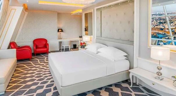 هتل بیلتمور (The Biltmore Hotel) تفلیس