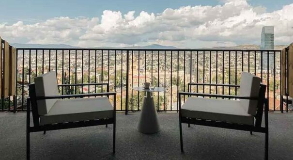 هتل کاستور اند پولوکس (Castor & Pollux Hotel) تفلیس