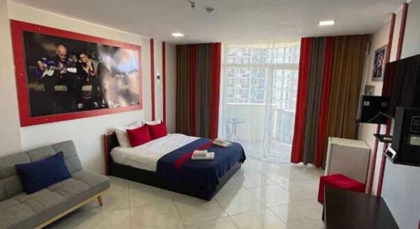 هتل راک هتل فرست لاین (Rock Hotel First Line) باتومی